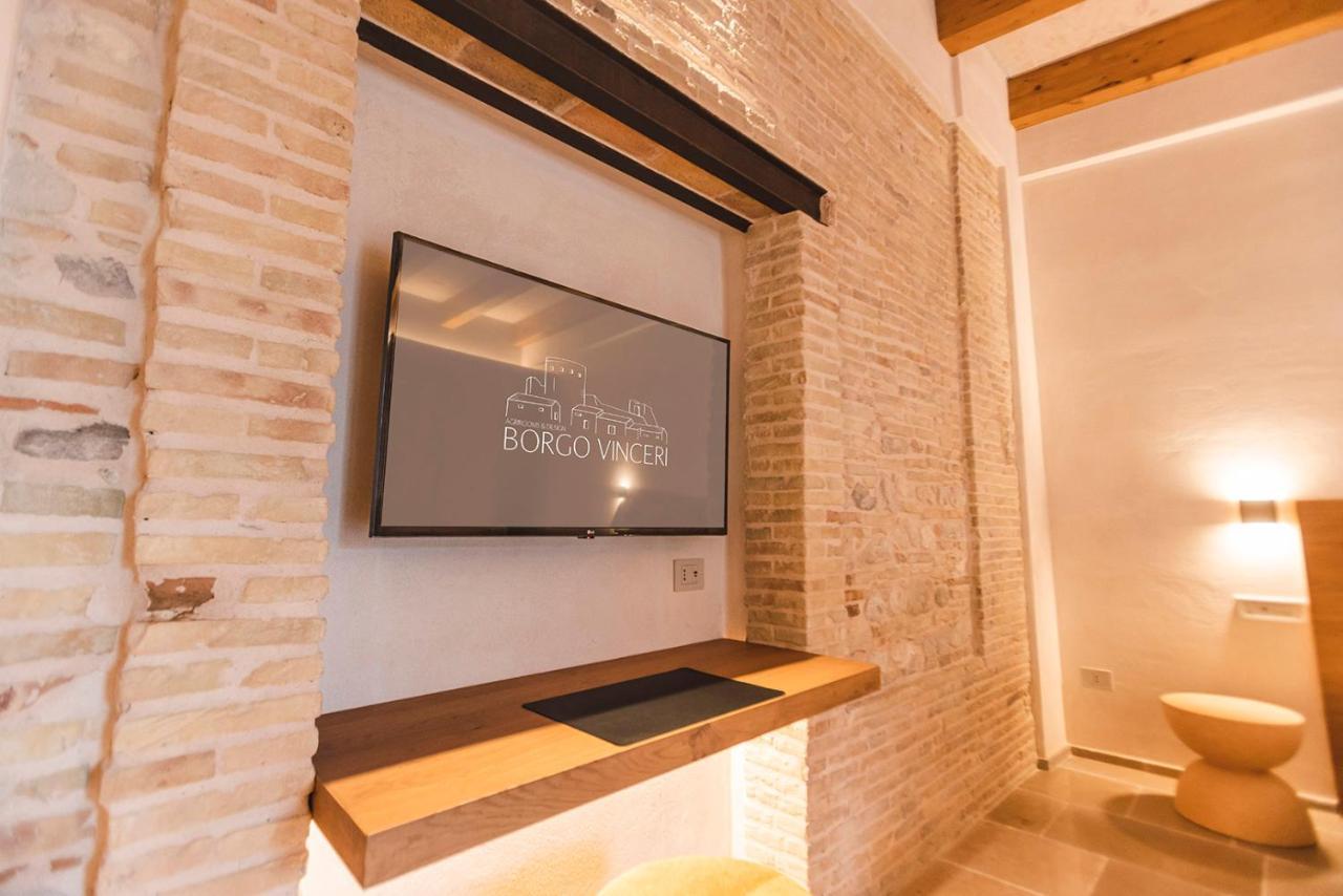 Borgo Vinceri Villa Lucera Exteriör bild