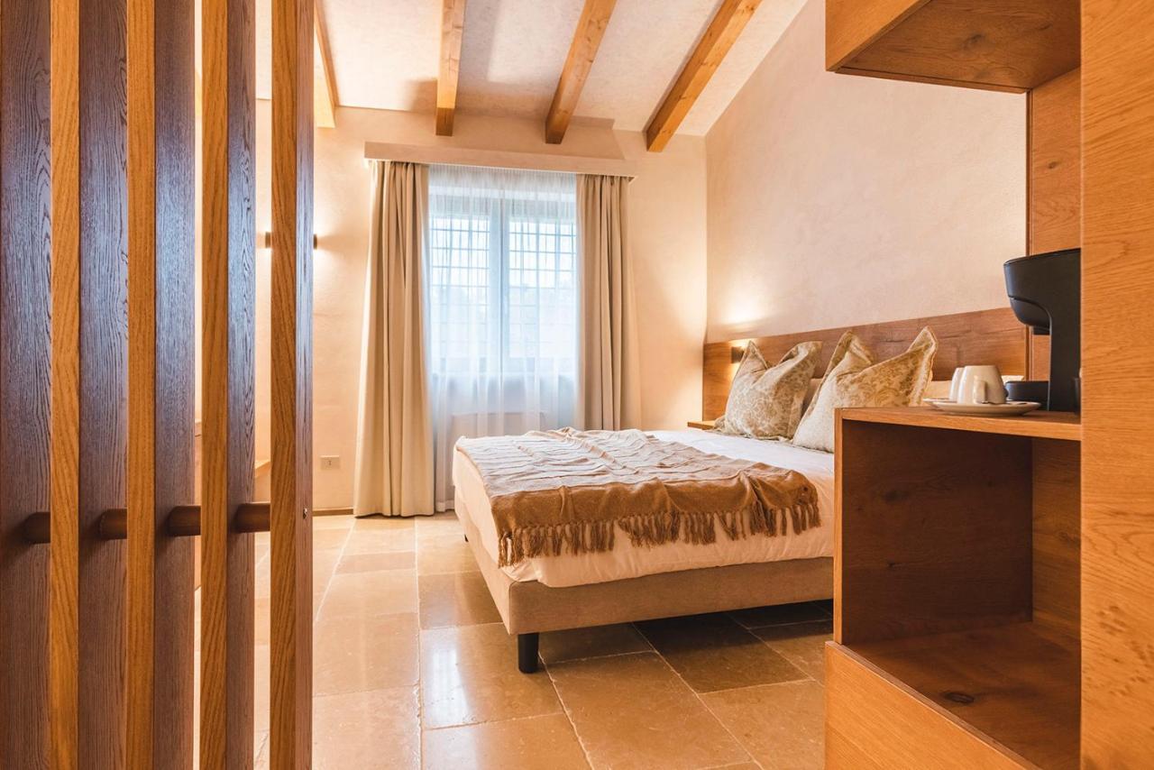 Borgo Vinceri Villa Lucera Exteriör bild